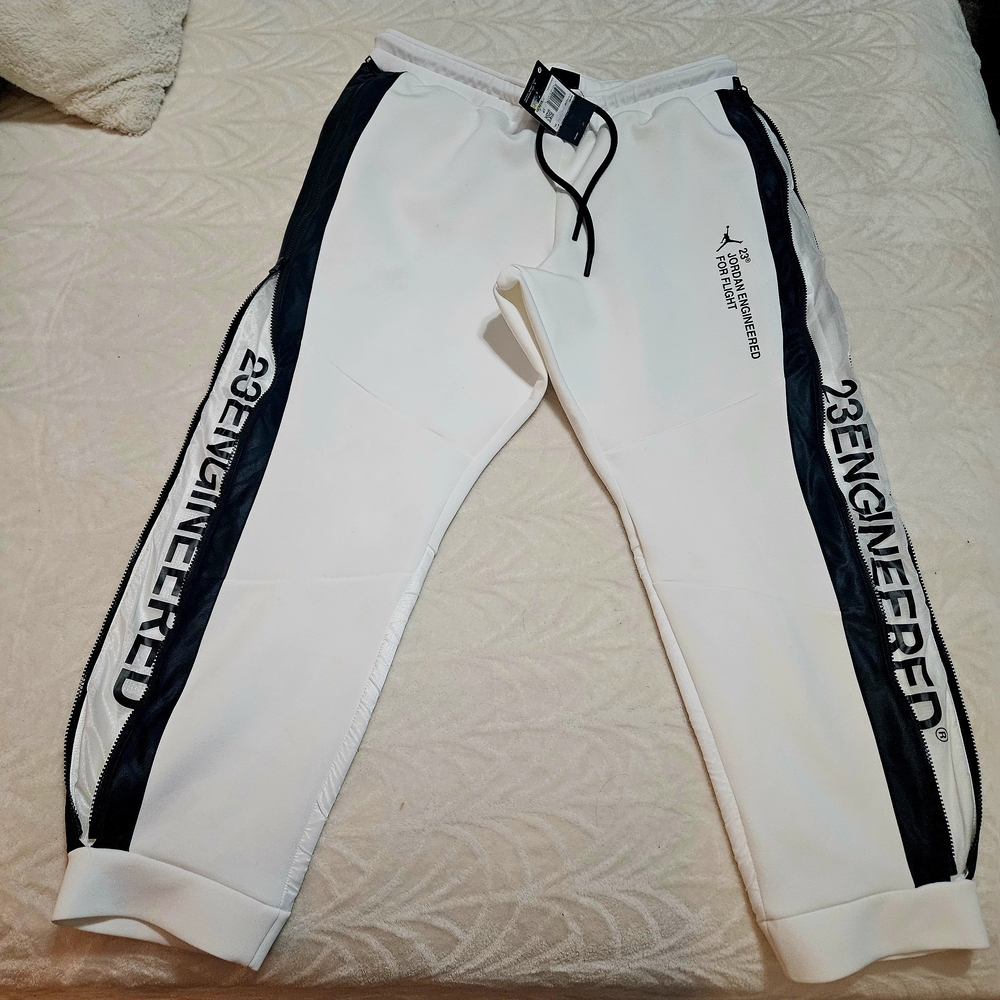 Jordan texh fleece with 23 Engineered Logo